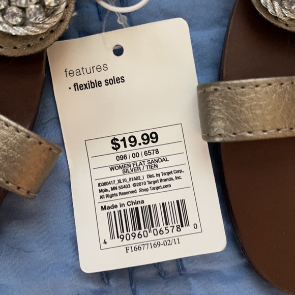 Xhilaration Flat Sandal - Picture 11 of 11